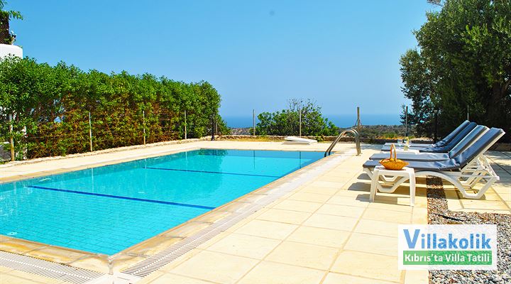 Kiralık Villa Mavi Ev Alagadi, Girne, Kıbrıs Villakolik